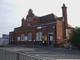 Wikipedia - Southbury railway station