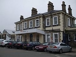 Wikipedia - Teddington railway station