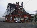 Wikipedia - Kingswood railway station