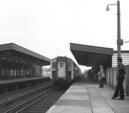 Wikipedia - Cooden Beach railway station