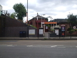 Wikipedia - Harringay Green Lanes railway station