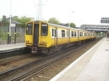 Wikipedia - Hooton railway station