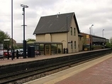 Wikipedia - Kiveton Park railway station