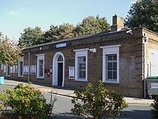 Wikipedia - Ladywell railway station