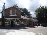 Wikipedia - Liphook railway station