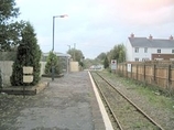 Wikipedia - Llandybie railway station