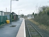 Wikipedia - Llangadog railway station