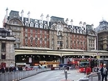 Wikipedia - London Victoria railway station