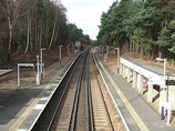 Wikipedia - Longcross railway station