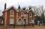Wikipedia - Mistley railway station