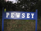 Wikipedia - Pewsey railway station