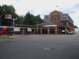 Wikipedia - Shepperton railway station