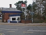 Wikipedia - Tadworth railway station