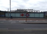 Wikipedia - Walthamstow Central railway station