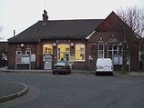 Wikipedia - Cheam railway station