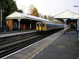 Wikipedia - Clandon railway station