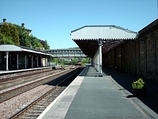 Wikipedia - Dewsbury railway station